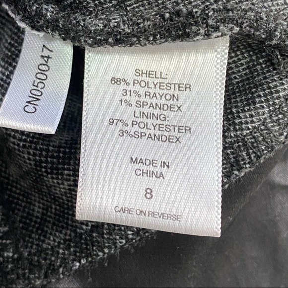 NY&CO Houndstooth Black and Grey Peplum Shell - Picture 3 of 6